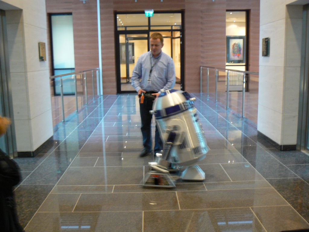 {short description of image}